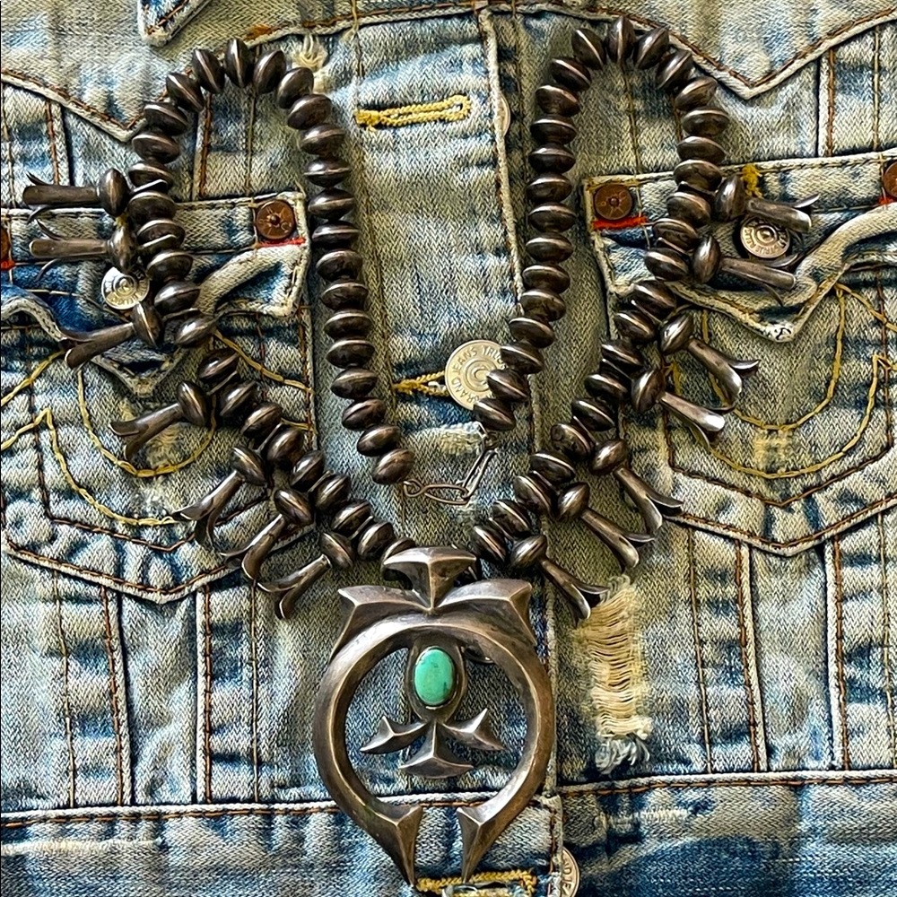 vintage Navajo Sterling Silver Naja squash, blossom Turquoise Necklace Massive - Picture 6 of 17
